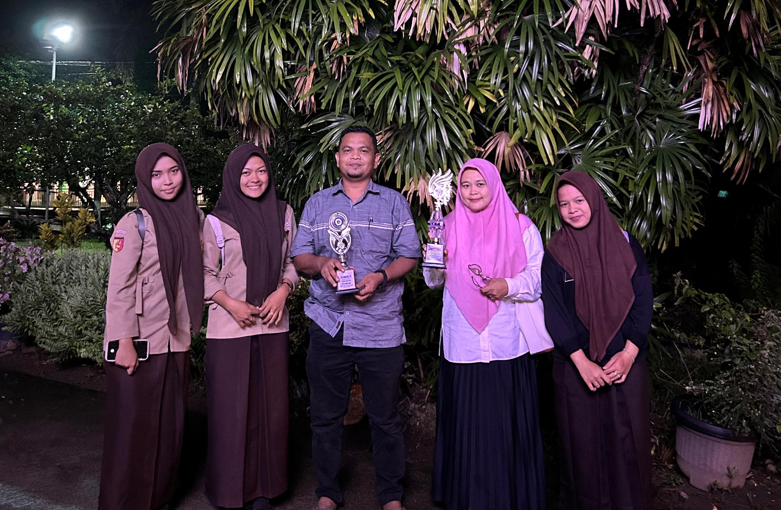 JUARA 3 MONOLOG FLS3N